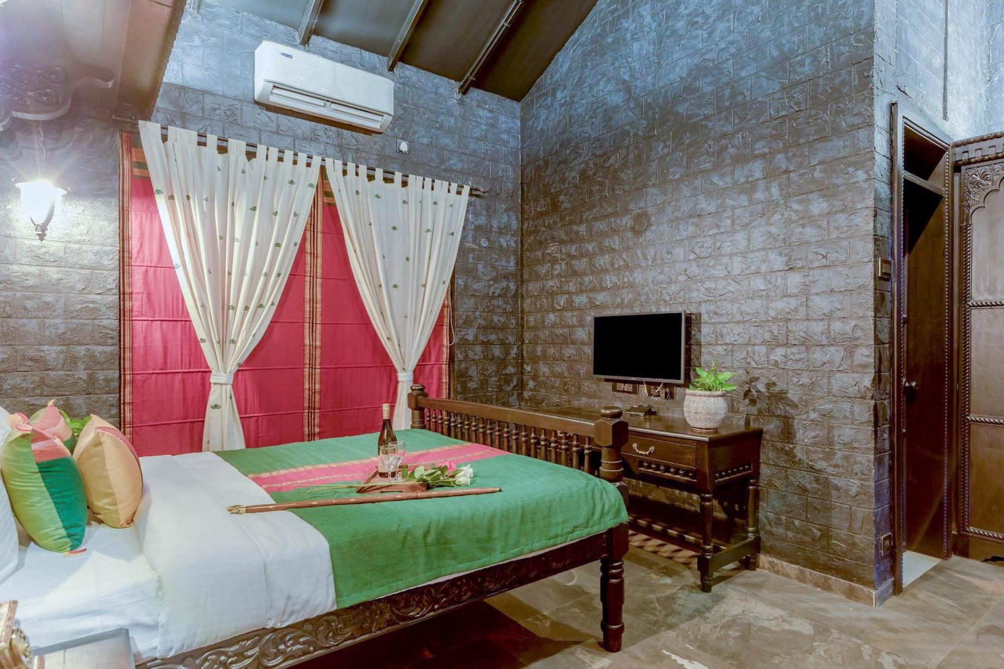 Dio Regaalo Theme Resort, Ratnāgiri Dış mekan fotoğraf