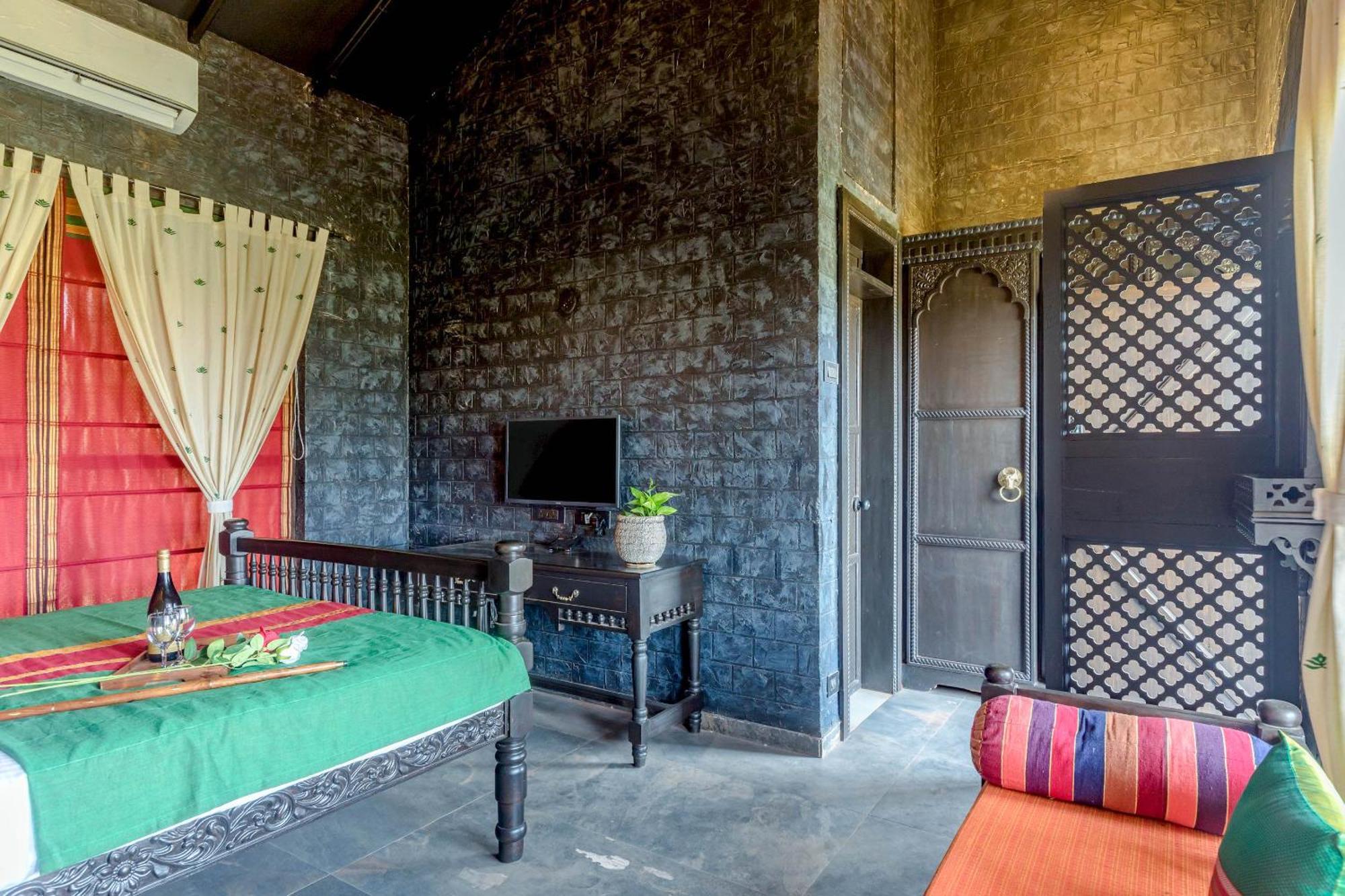 Dio Regaalo Theme Resort, Ratnāgiri Dış mekan fotoğraf